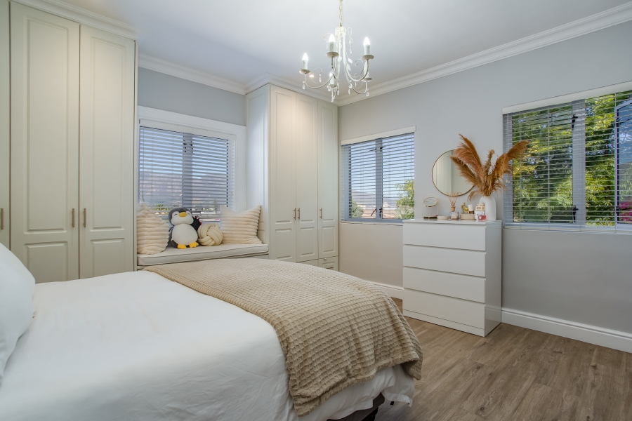 4 Bedroom Property for Sale in Buitenverwagting Western Cape